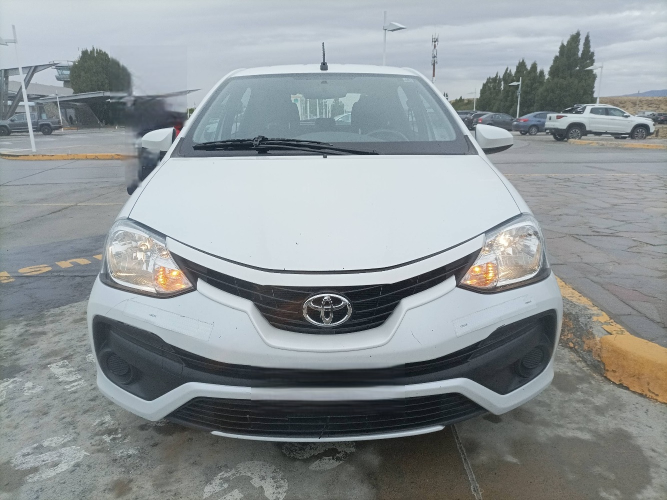 Foto de Toyota ETIOS X 1.5 6M/T 5P